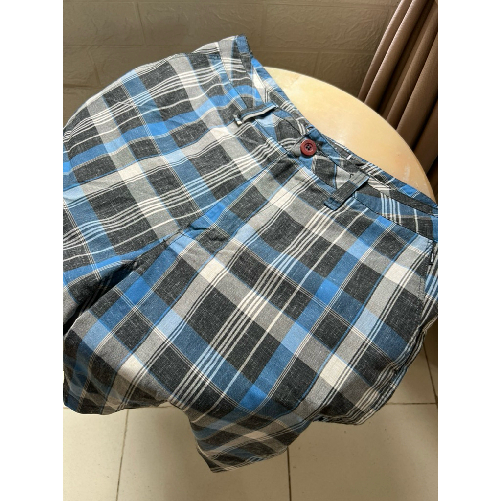 Preloved celana pendek BILLABONG