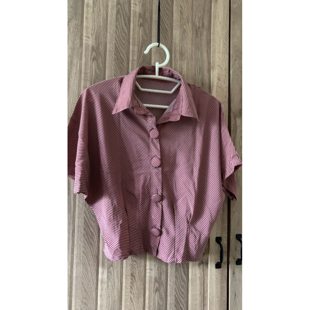 Preloved Kemeja Cewek Garis
