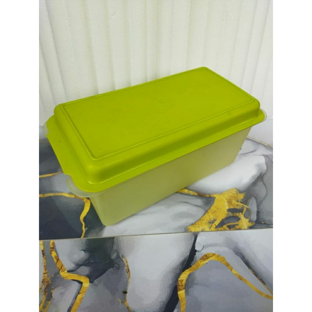 wadah roti bread server besar hijau senada Tupperware second preloved