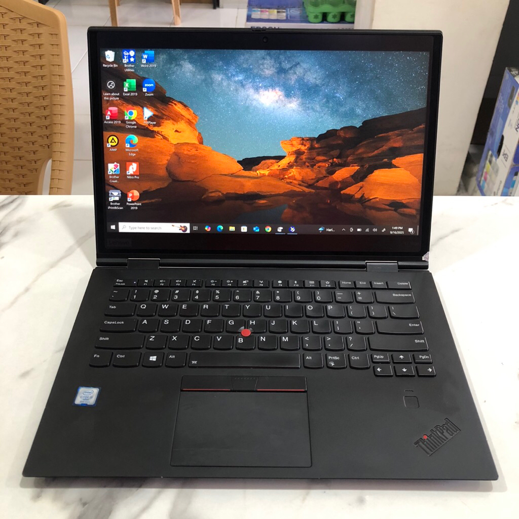 Lenovo Thinkpad X1 YOGA i5-8 16/256