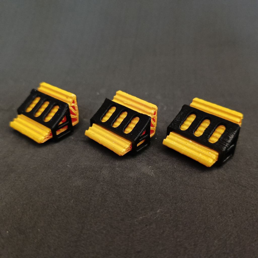 Wheel Choke / Ganjel Ban Miniatur aksesoris RC Adventure Sudah include holder