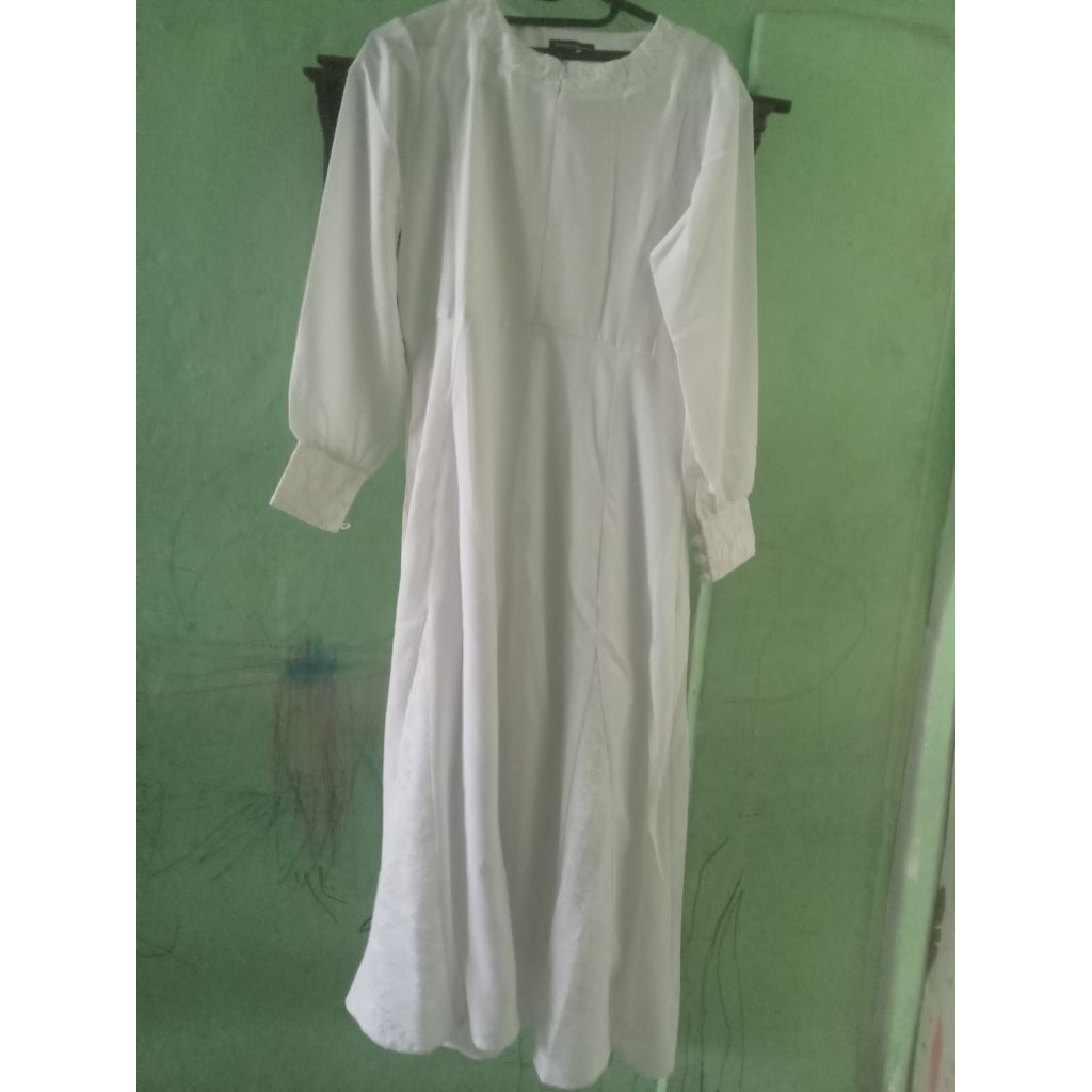 Gamis putih 1 set + cadar PL