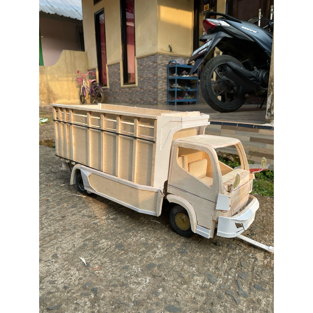 MINIATUR TRUK CANTER SKL14/miniatur truk canter/miniatur truk /miniatur truk mbois