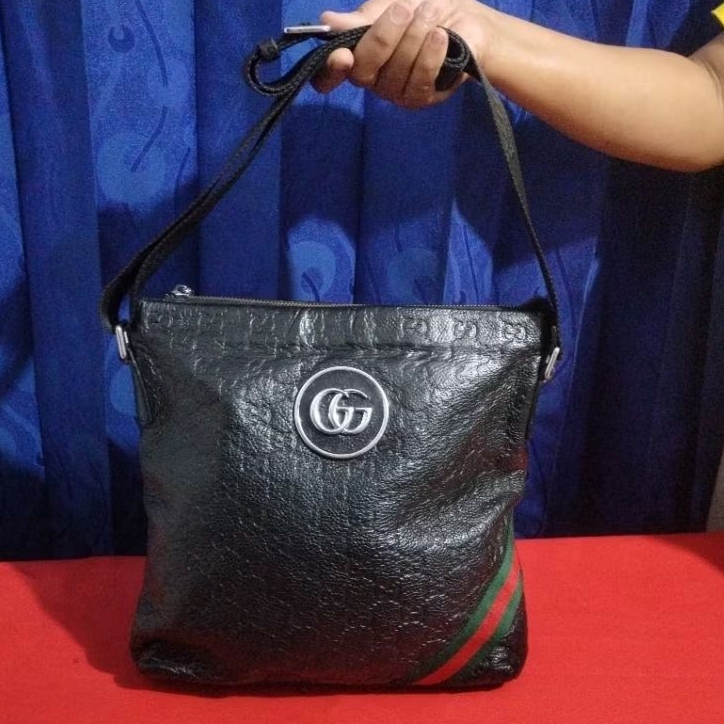 TAS SLEMPANG SECOND SLING BAG KULIT WARNA HITAM GUCCI