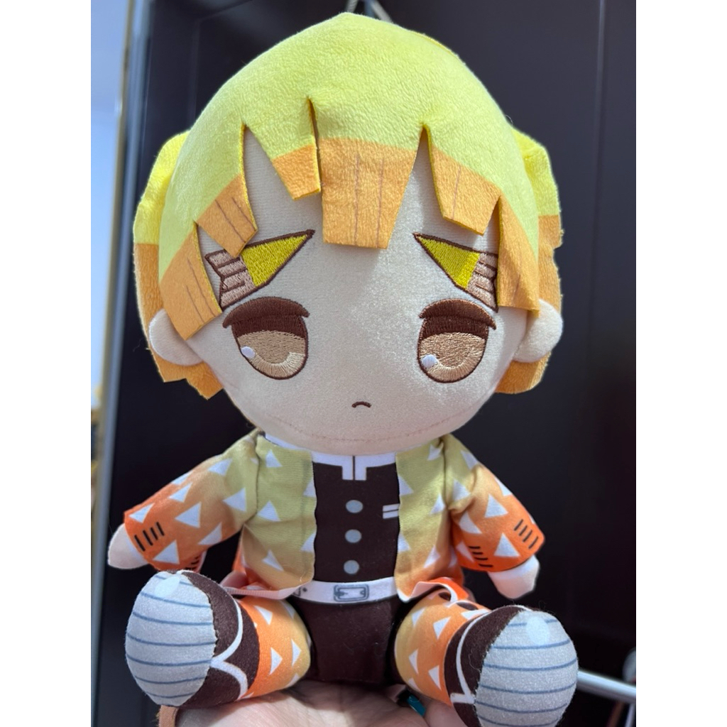 Boneka Cowok Anime Zenitsu Agatsuma Karakter film Kartun Demon Slayer 27 Cm