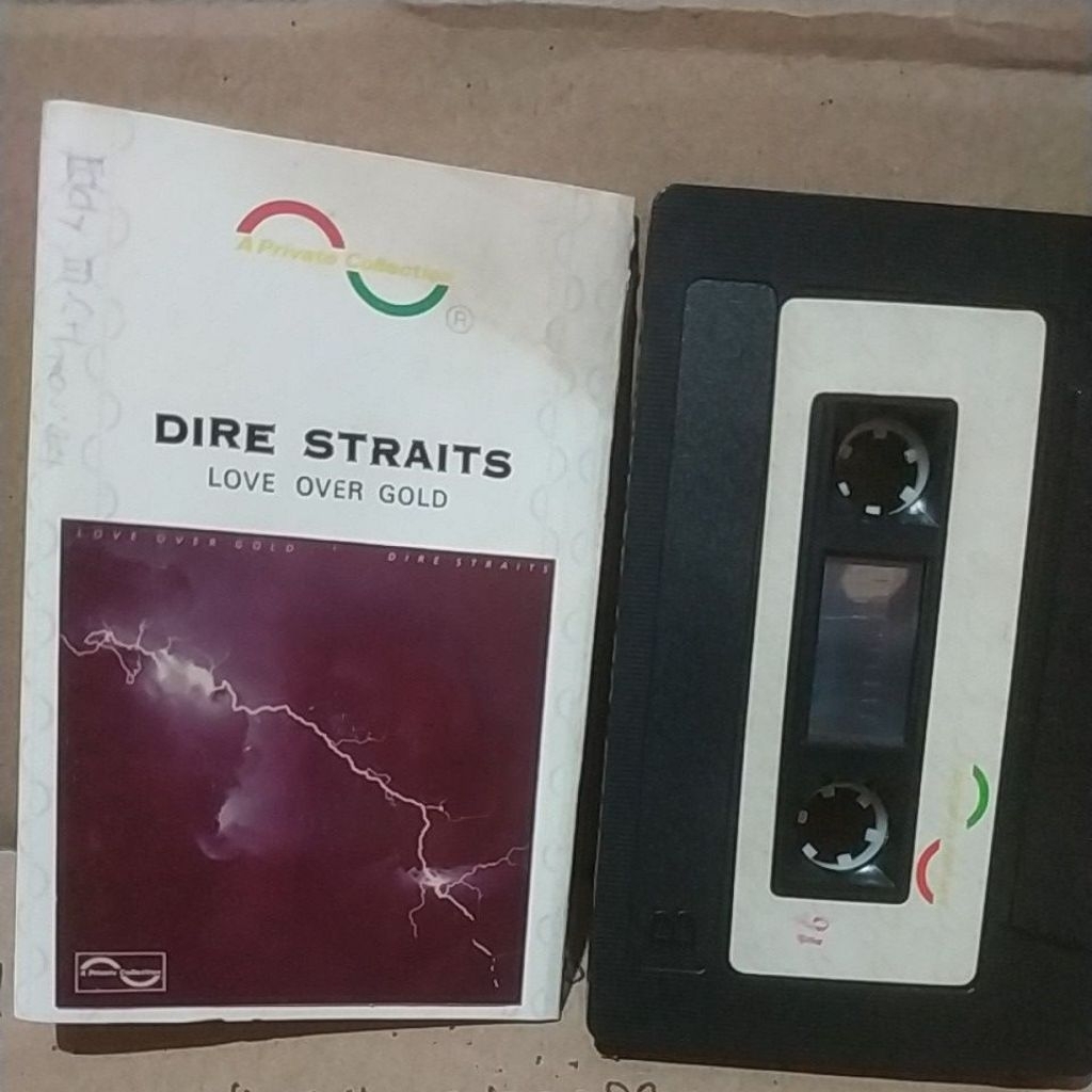 Kaset pita Dire Straits : Love Over Gold