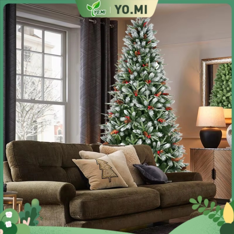 120cm~240cm Pohon Natal buatan dari PVC dengan semprotan putih, biji pinus, dan buah merah, tinggi u