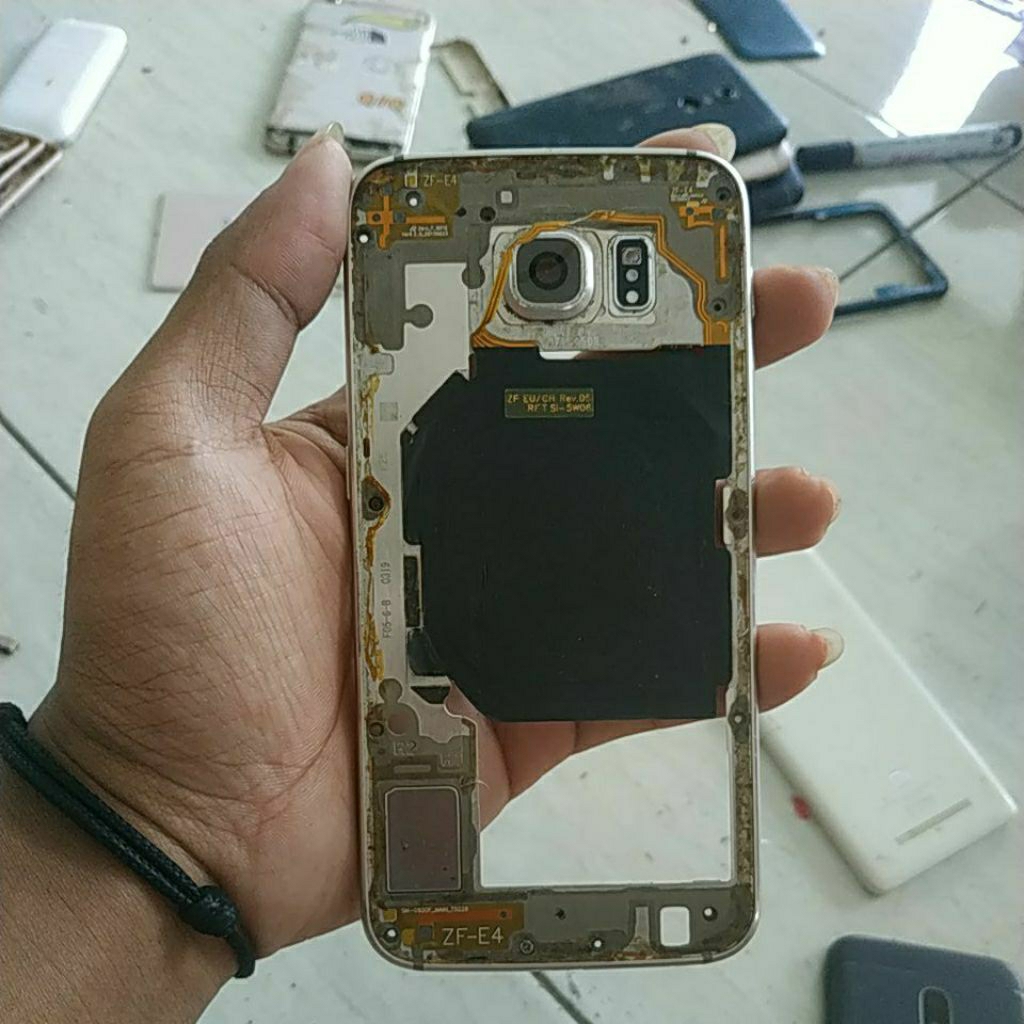 bazzel bekas Samsung galaxy s6