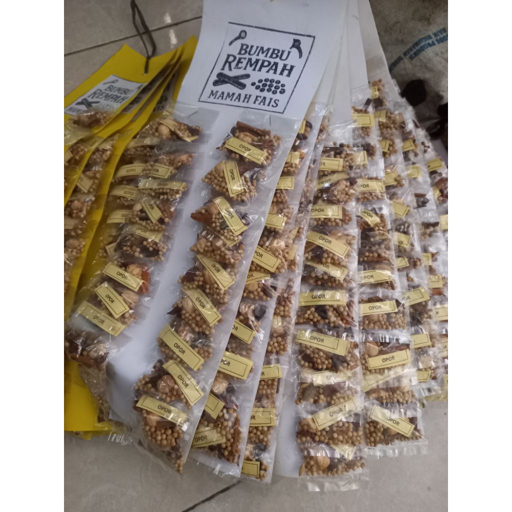 promo bumbu renceng racikan soto sop gulai semur rendang opor bumbu masakan