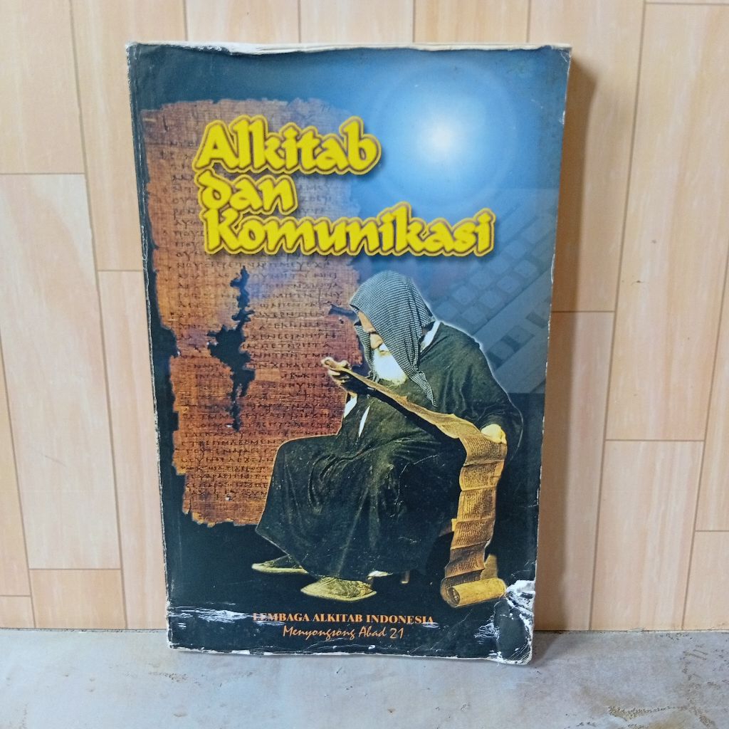 Buku Alkitab dan komunikasi