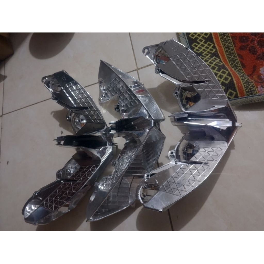 reflektor dalem lampu depan vario 125-150 new ISS pnp 2018-2023 kode w7318 ORI copotan