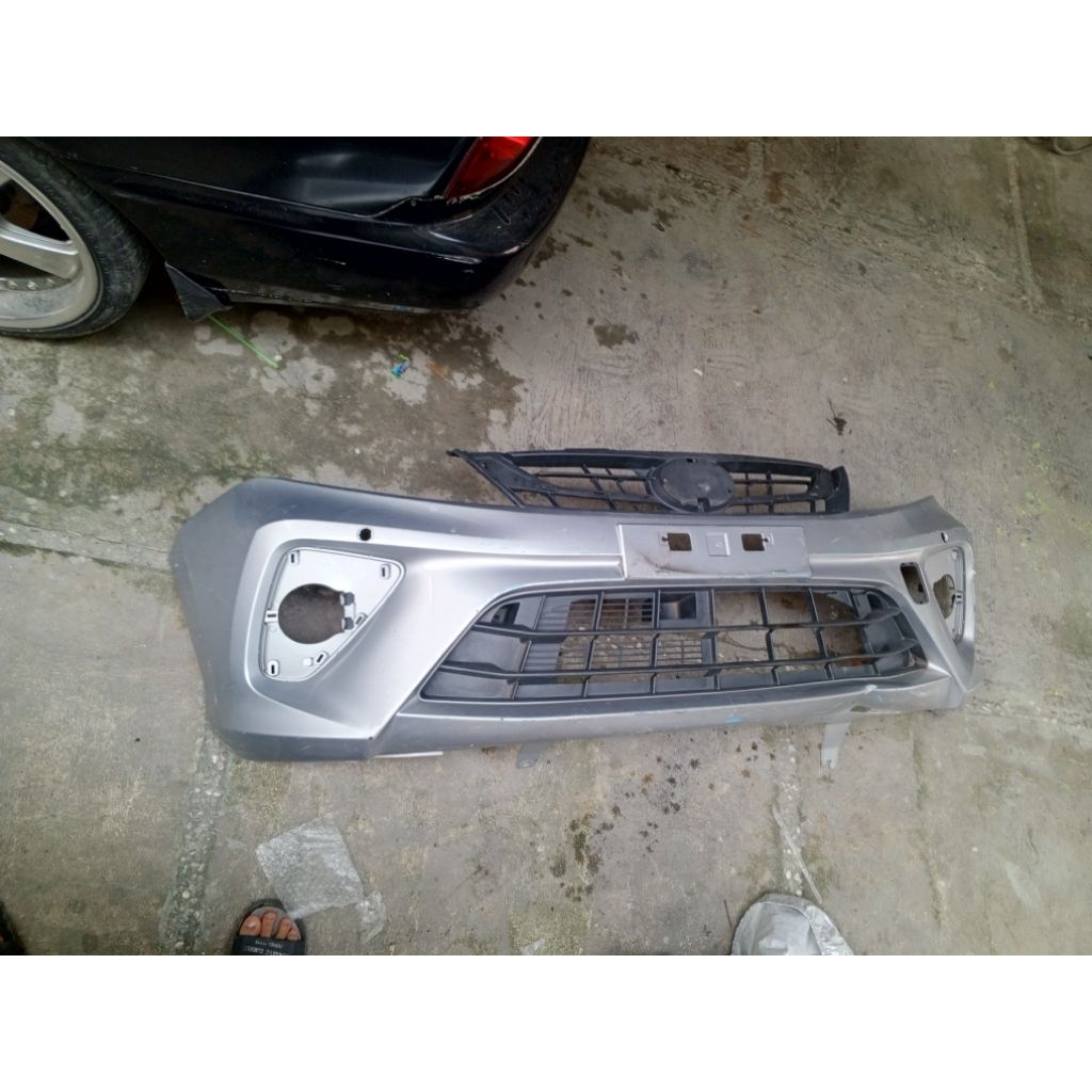 bemper depan Daihatsu sirion 2018-2020 original. bemper depan new sirion original