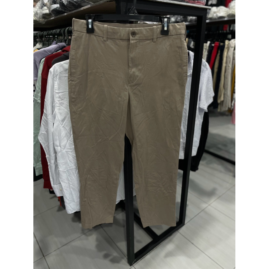 CELANA CHINO UNIQLO, CELANA KERJA, CELANA KANTORAN, CELANA CASUAL, CELANA SECOND BRAND