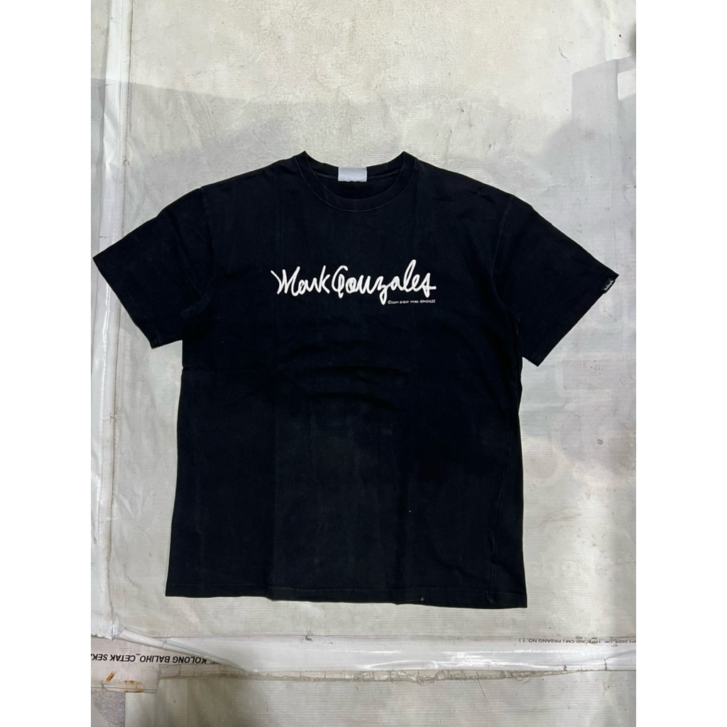 Kaos Mark Gonzales