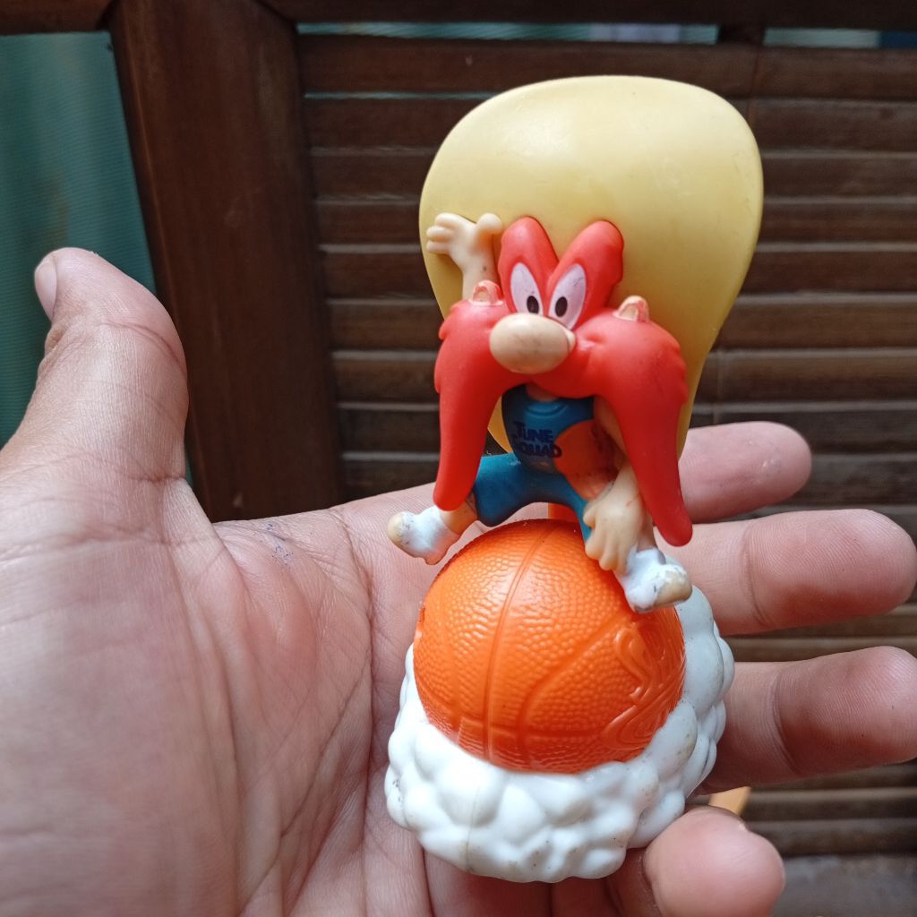 happy meal toys space jam legacy yoshimite sam