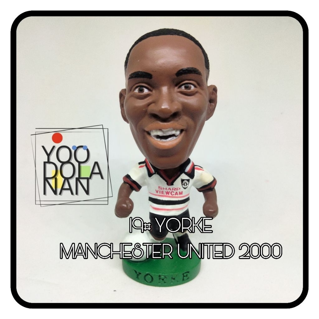 19# YORKE - MANCHESTER UNITED 2000 CORINTHIAN PROSTARS FIGURE PEMAIN BOLA