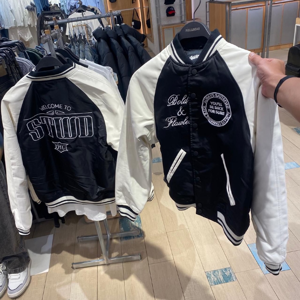 Jastipp. Jacket Varsity Pull&Bear (Man)