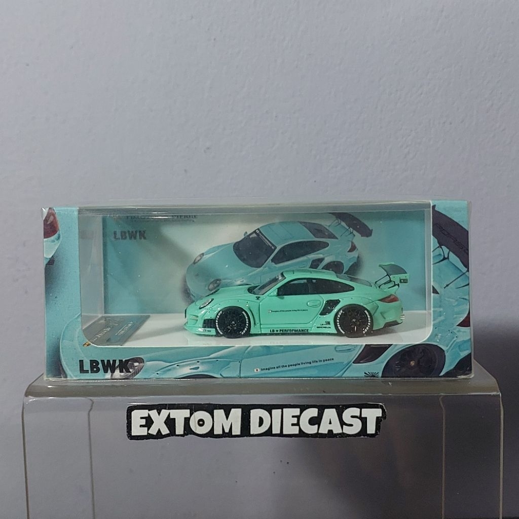 Timothy & Pierre Porsche 977 LBWK Tiffany