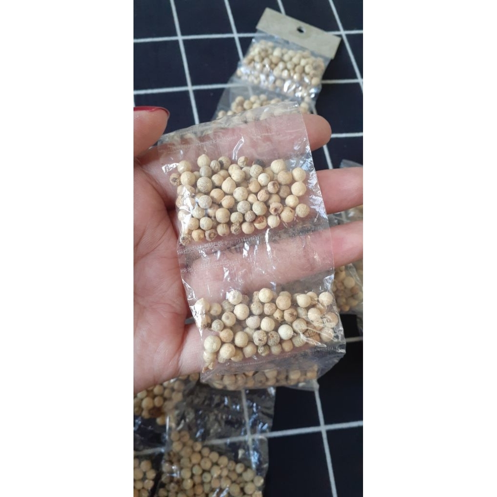 

Lada putih/bumbu rempah/merica putih rencengan 12 pcs