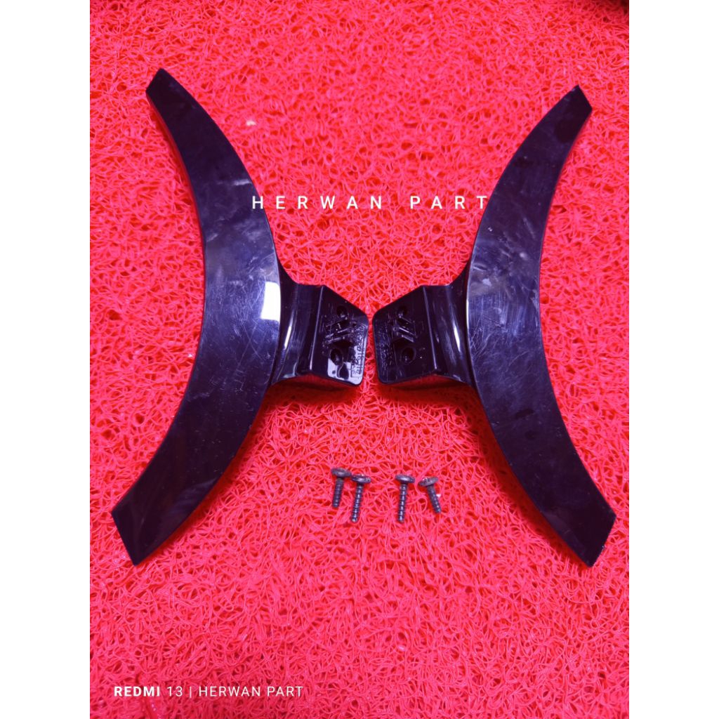 KAKI STAND TV LED POLYTRON PLD 32TV1755