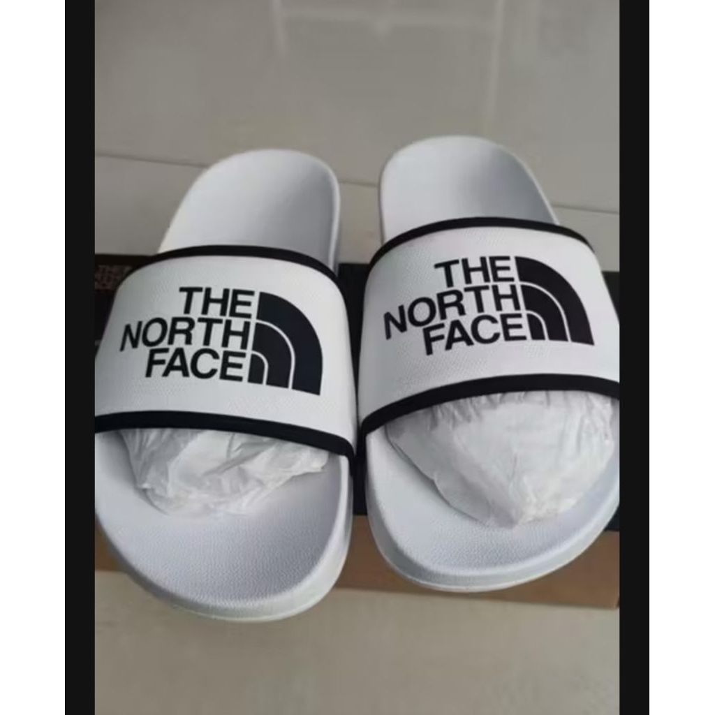 Sendal The Nor*h F*ce (TNF) warna putih
