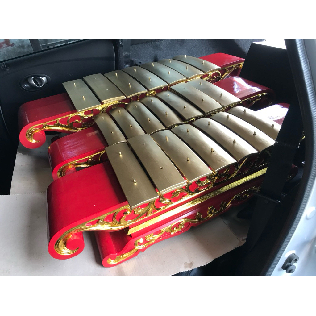 GAMELAN SARON BESI PELOG