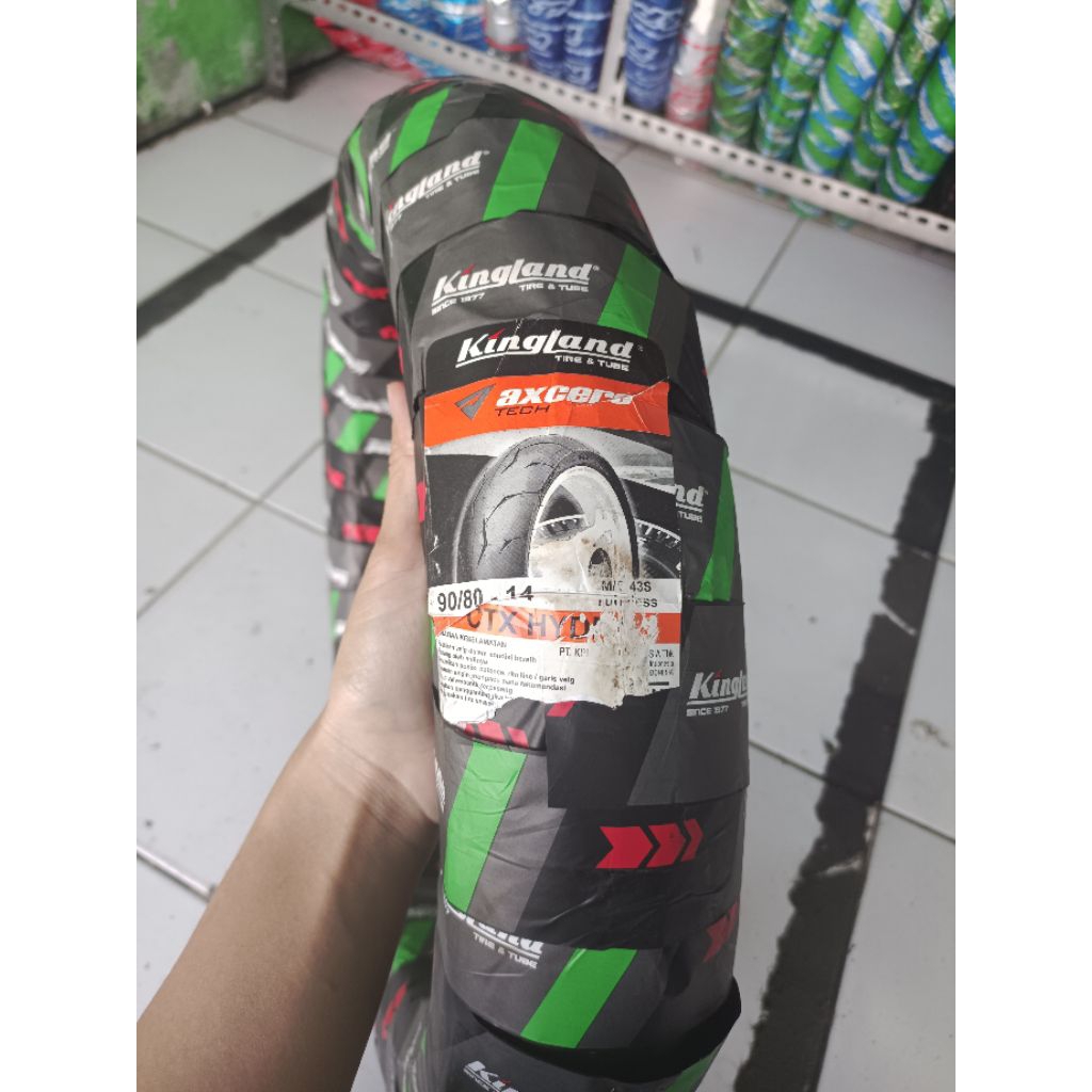 Ban donat CTX hydra 90/80 r14