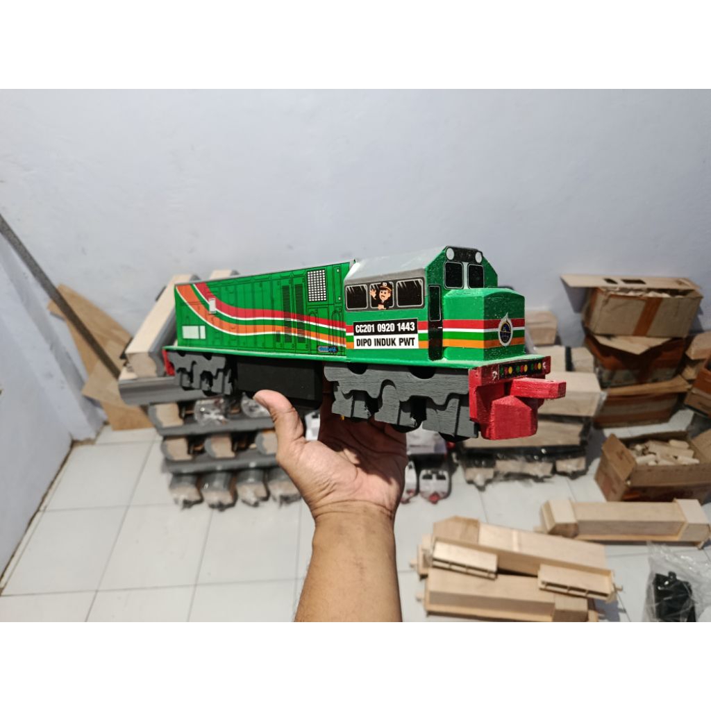 miniatur kereta kayu cc201 green