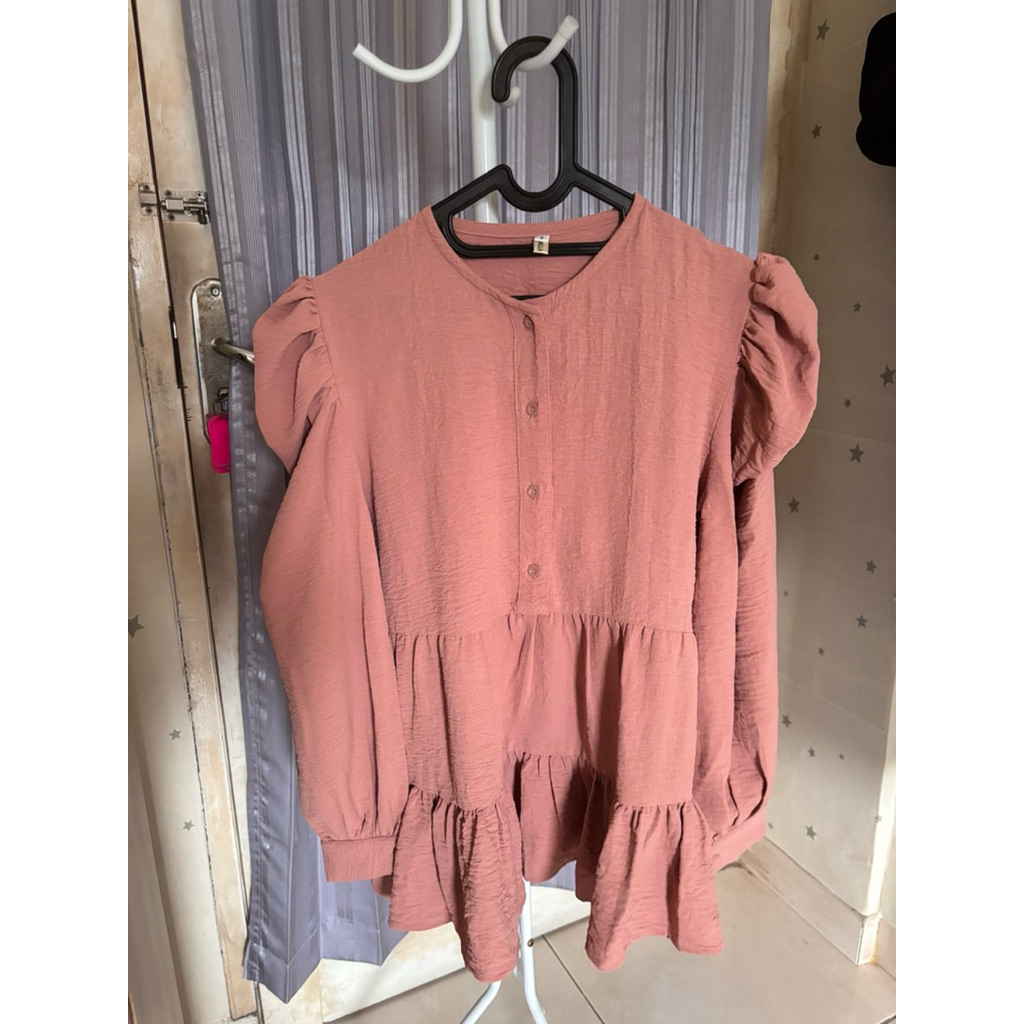 preloved vanilla hijab blouse