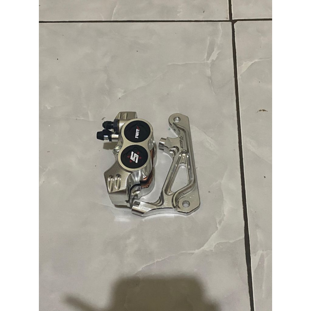 paket kaliper swits+breket kaliper supra