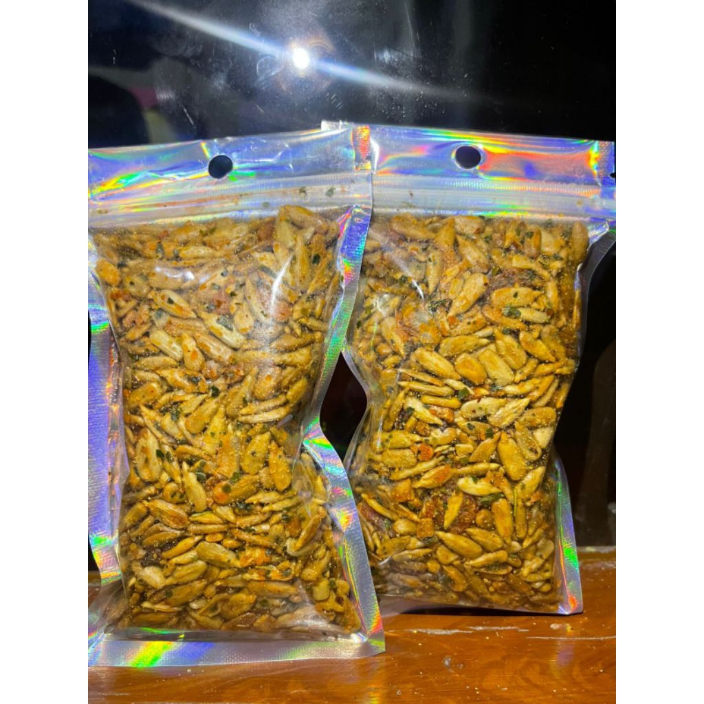 kuaci kupas/kwaci kupas/kwaci panggang/kwaci kupas daun jeruk pedas/kwaci kupas rasa rasa/kwaci kupa