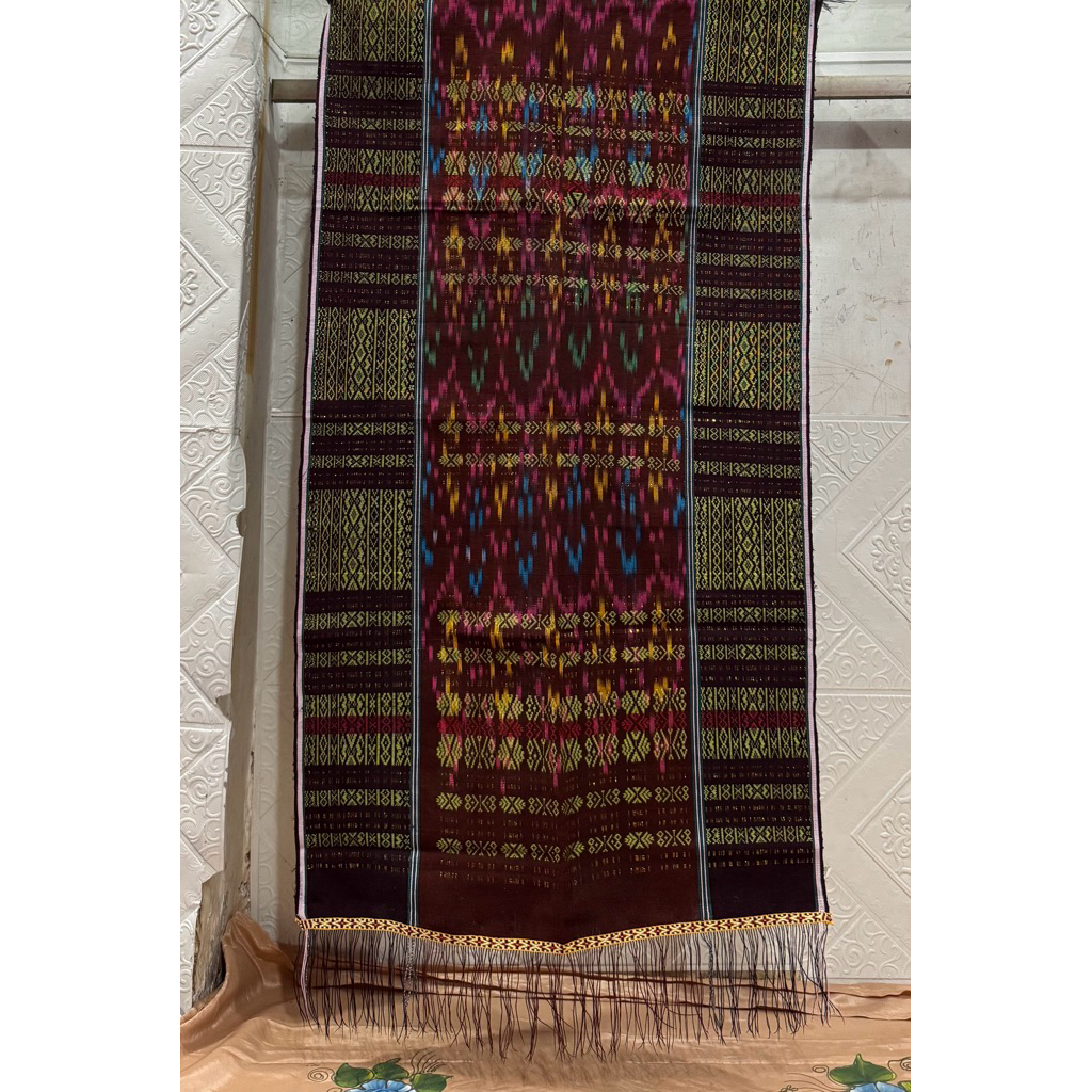 UIS NIPES /UIS ADAT KARO