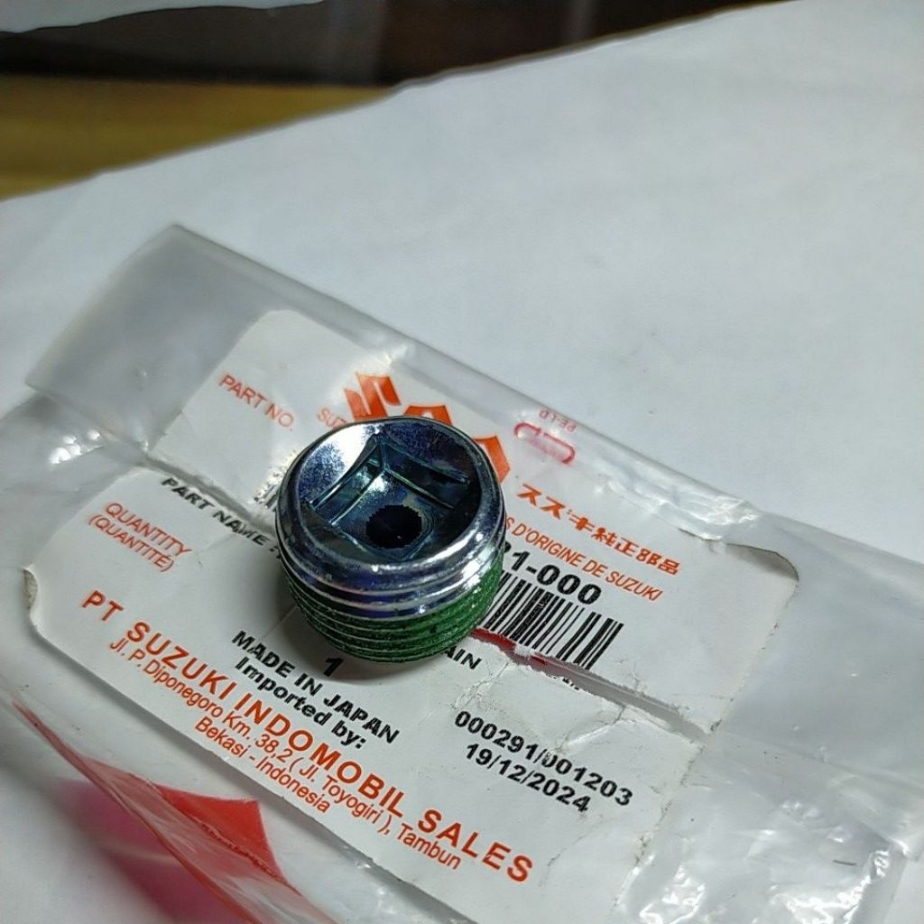 Baut Magnet Pembuangan Oli Transmisi Manual Suzuki Ertiga/All New Ertiga/Apv