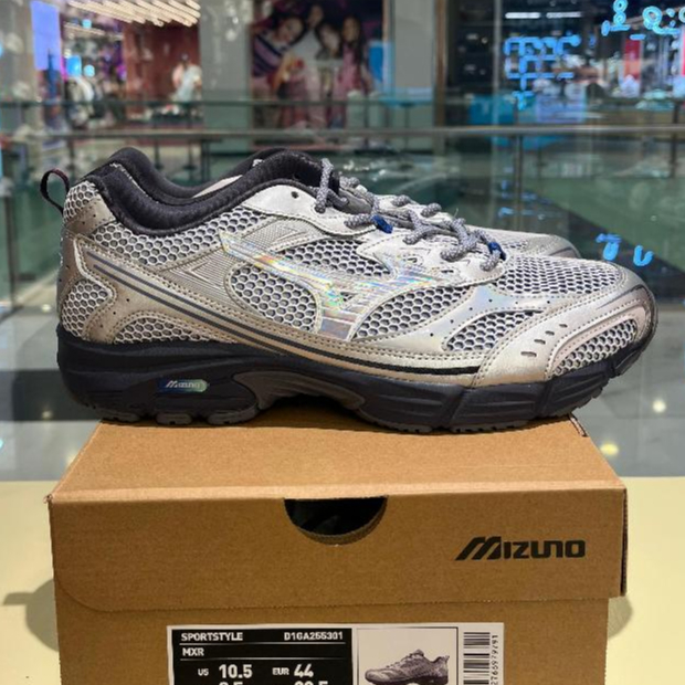 SEPATU MIZUNO MXR D1GA255301