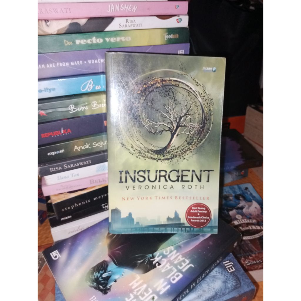 Veronica Roth Insurgent