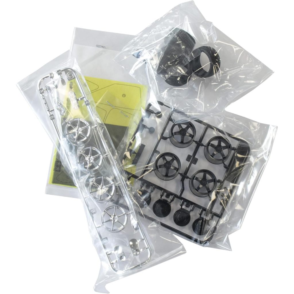 Tamiya Nissan Skyline GT-R R34 - Nismo Z-Tune 1/24 Scale Model Kit 24282