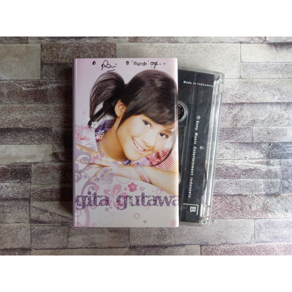 Kaset Gita Gutawa (Bukan Permainan)