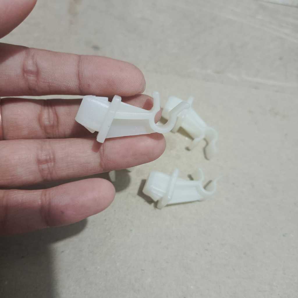 Klip penyangga tiang kap mesin avanza xenia 2003-2011 / penyangga kap mesin avanza