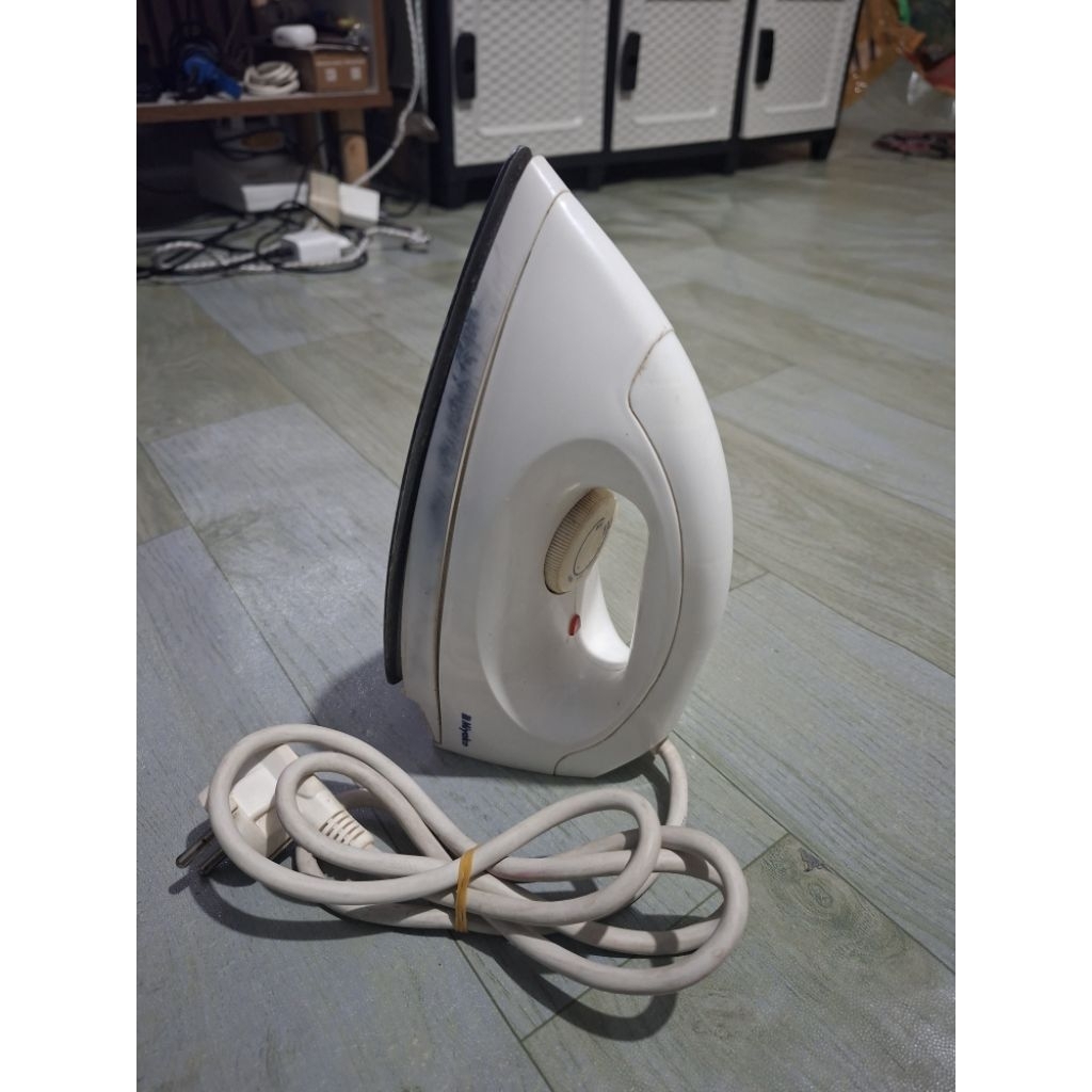 SETRIKA MIYAKO secon/bekas