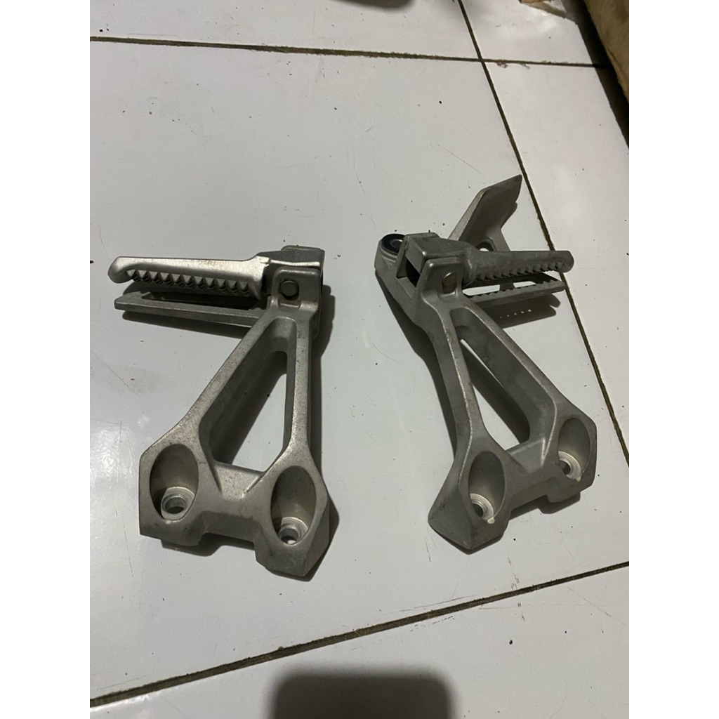 footstep belakang sonic 150 original step belakang sonic
