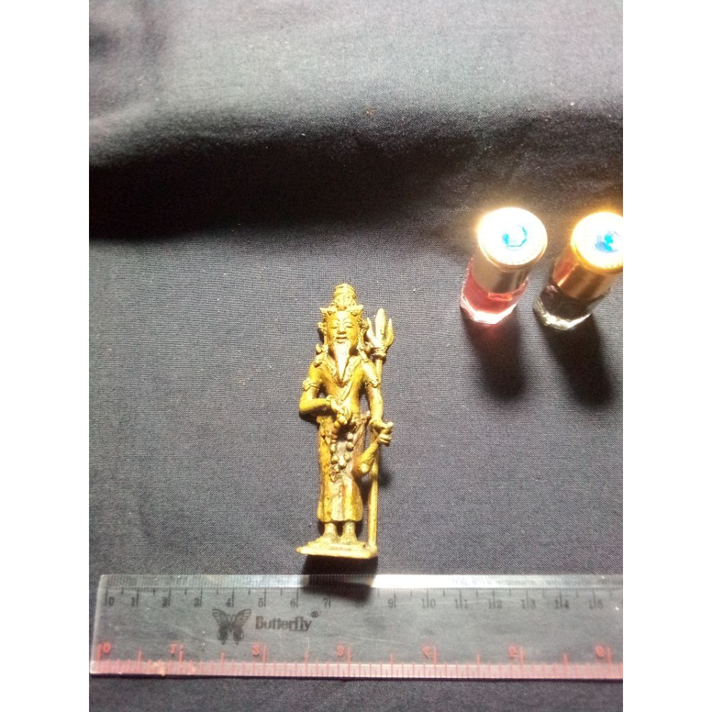 Pusaka patung resi kuno