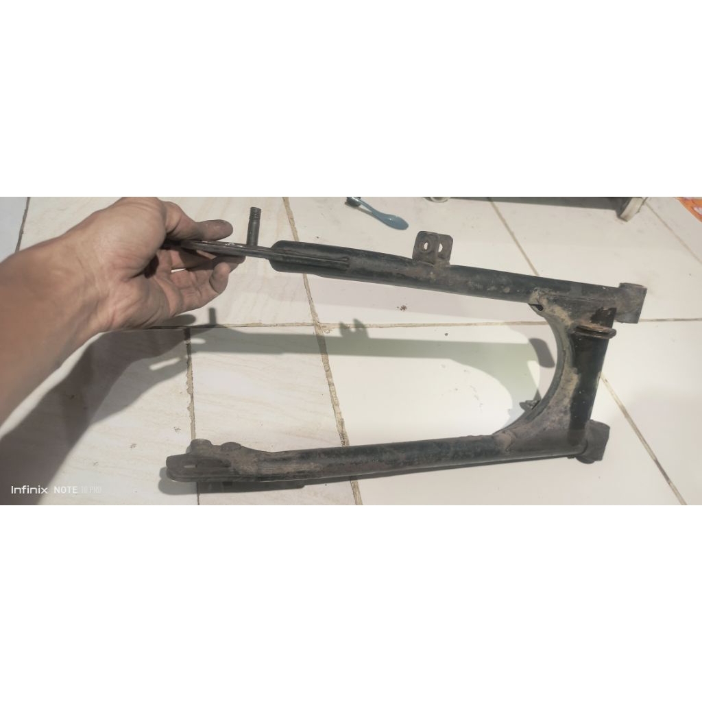 Swing arm Suzuki TRS original
