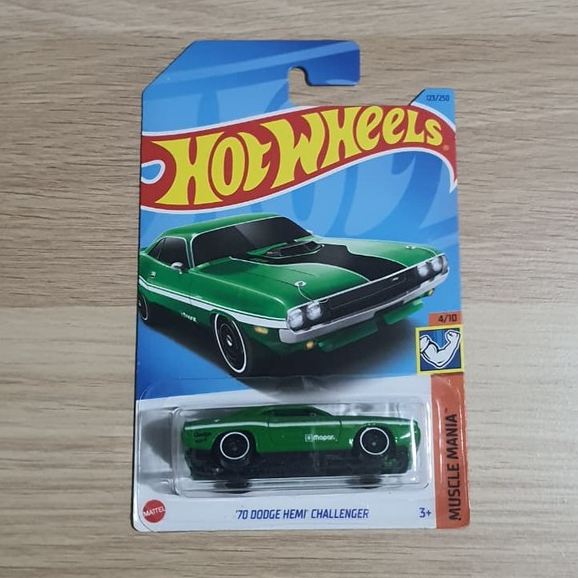 70 Dodge Hemi Challenger Hijau