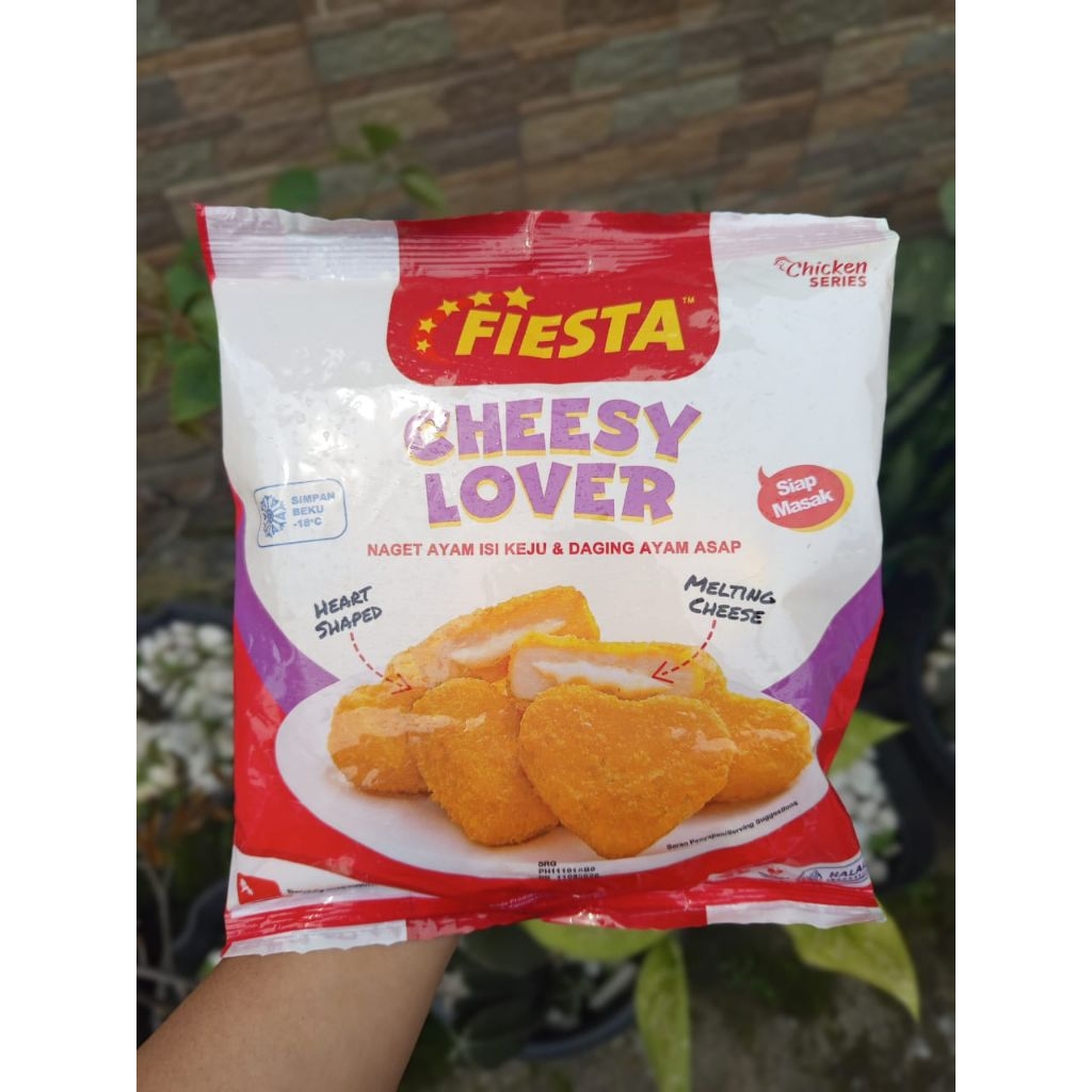 FIESTA CHEESY LOVER Nugget Ayam Keju lumer