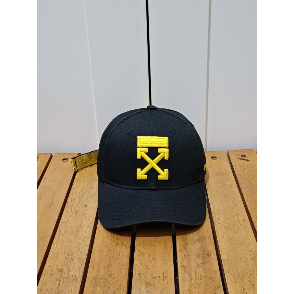 topi off white second