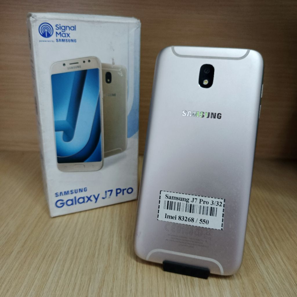 Samsung J7 pro Ram 3/32 ( Second)