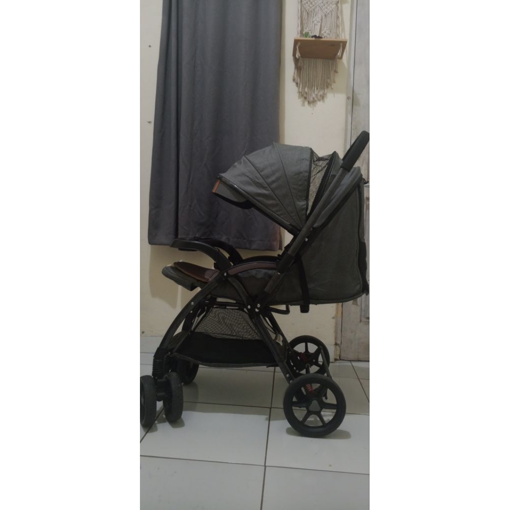 Preloved Stroller Pliko Stream