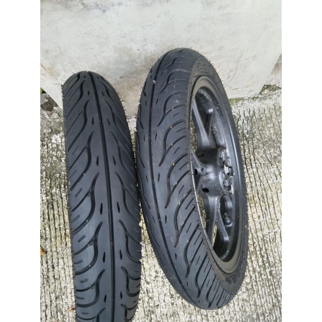 velg beat deluxe/Genio + ban original Honda PNP beat ECO,beat fi,beat karbu