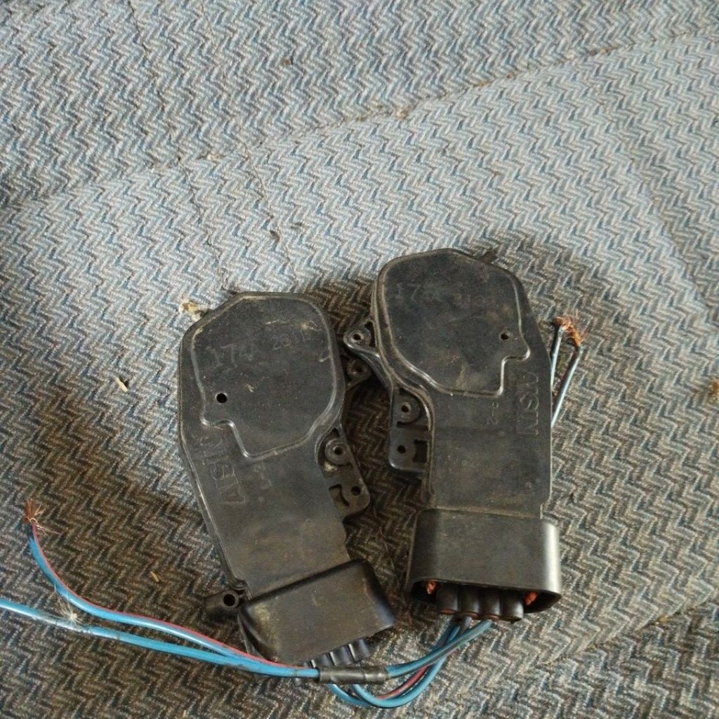 central lock original Kijang Kapsul (satuan)