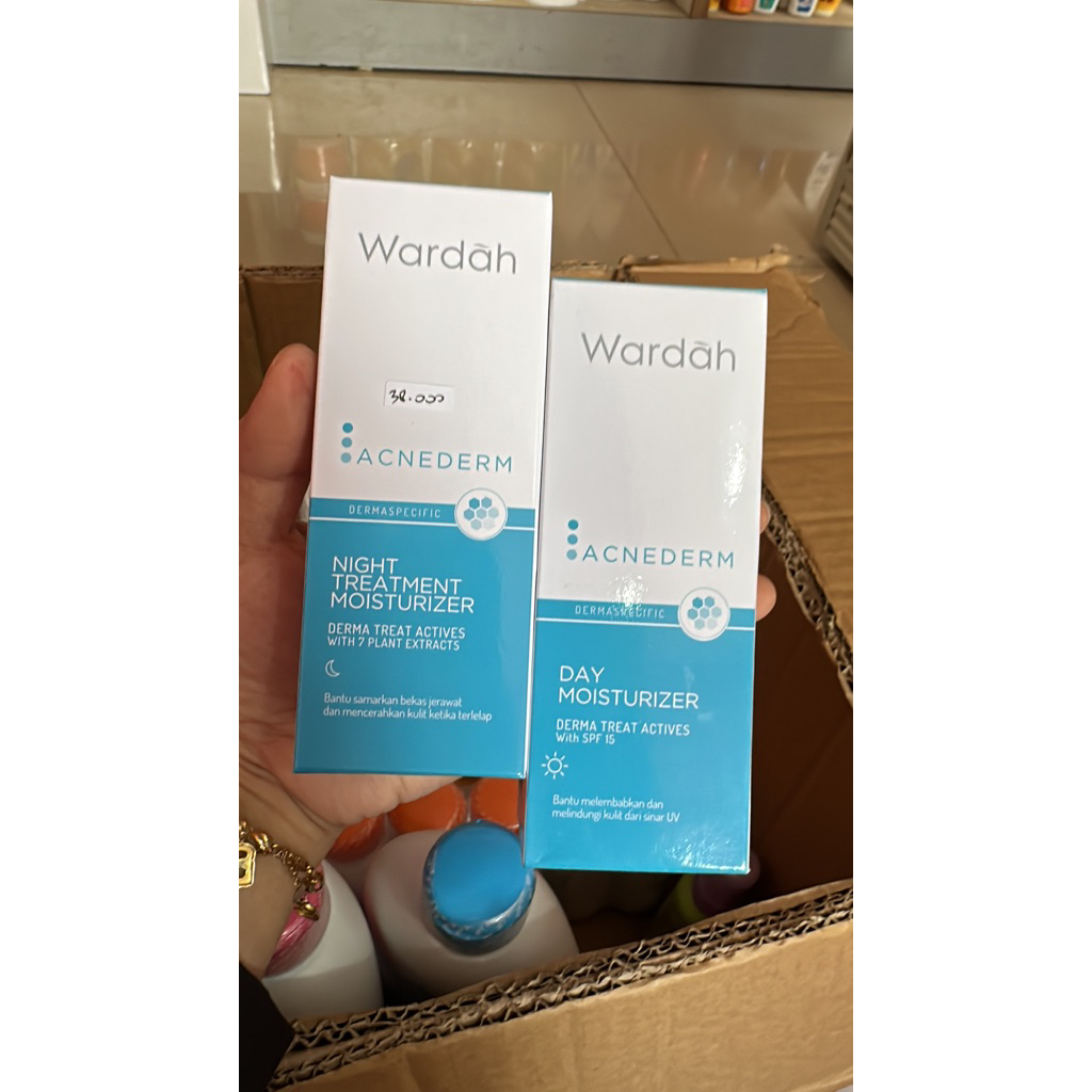 Wardah Acnederm Sepaket siang & malam